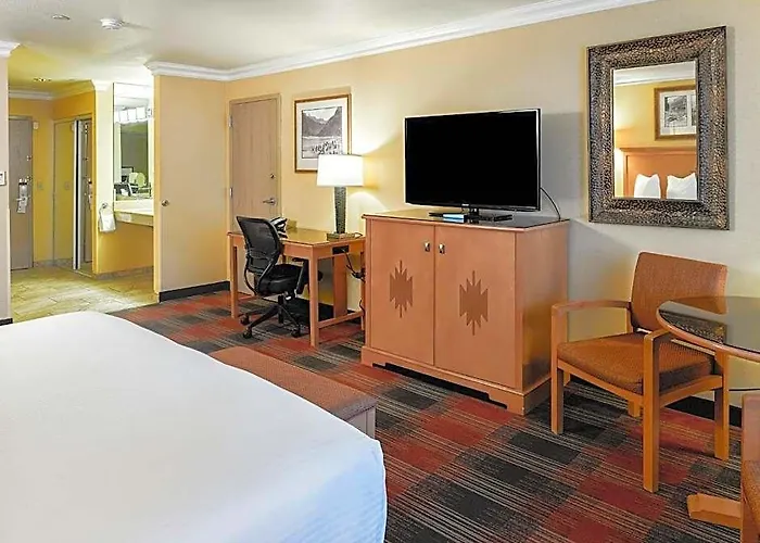 The Squire At Grand Canyon By Ihg Tusayan